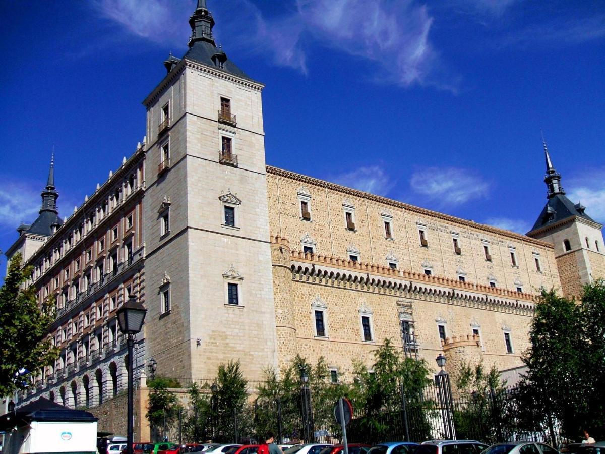 Apartamentos Suenos De Толедо Екстериор снимка