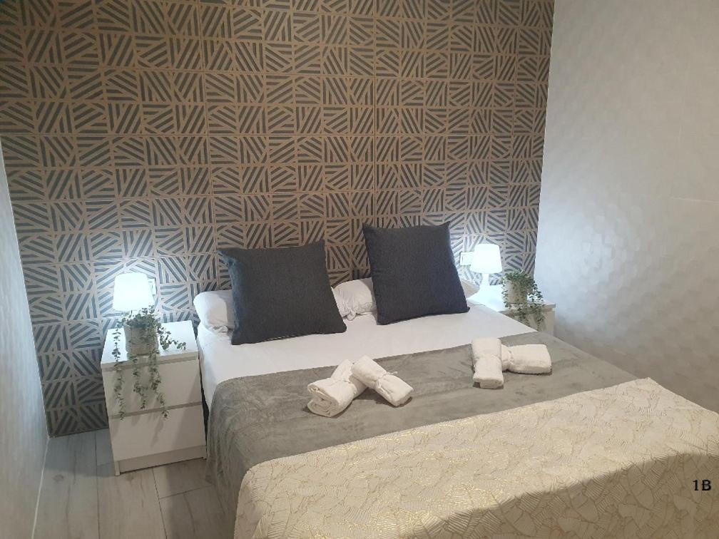 Apartamentos Suenos De Толедо Екстериор снимка