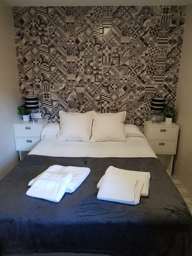 Apartamentos Suenos De Толедо Екстериор снимка
